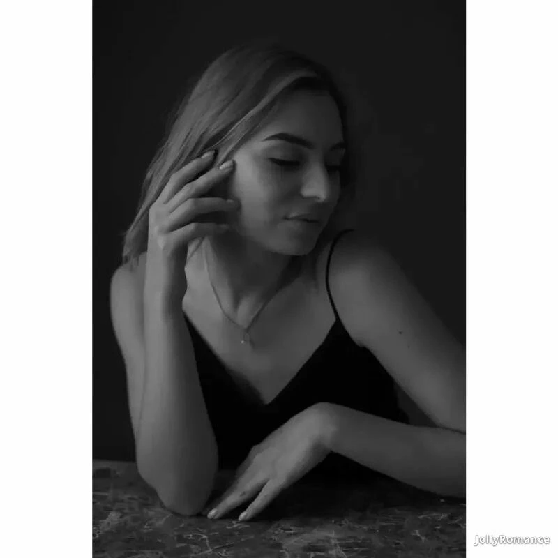 Julia Profile image 4